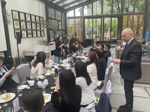 2024亚眠高商上海校友聚会成功举办